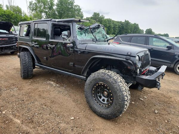 2017 JEEP WRANGLER UNLIMITED SPORT 4X4