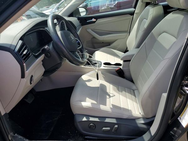 2023 VOLKSWAGEN JETTA SE w/ Sunroof