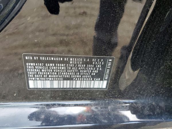 2023 VOLKSWAGEN JETTA SE w/ Sunroof