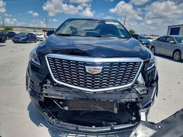 2022 CADILLAC XT5 Premium Luxury