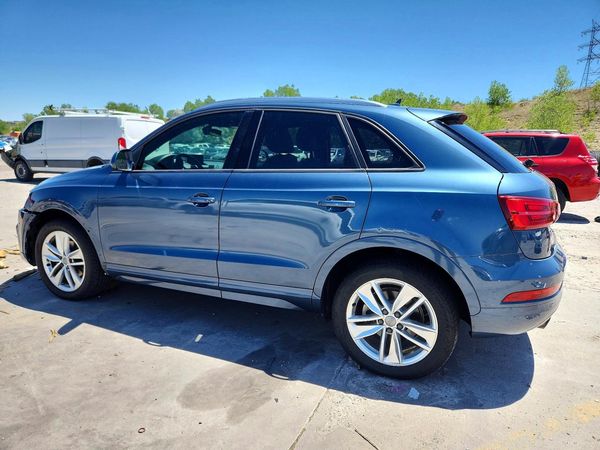 2017 AUDI Q3 Premium