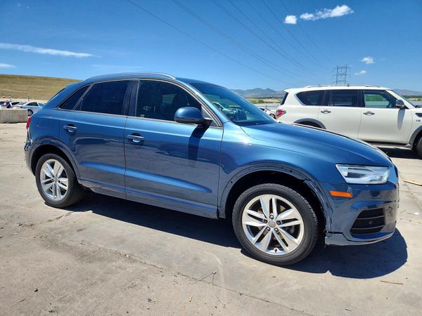2017 AUDI Q3 Premium