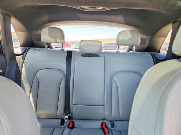 2017 AUDI Q3 Premium