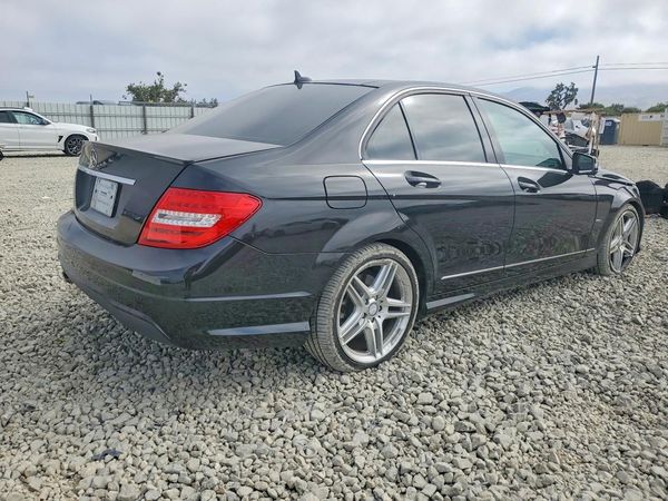 2012 MERCEDES-BENZ C C250