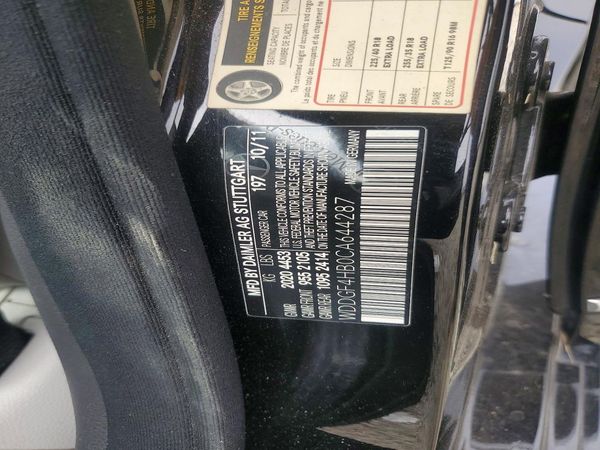 2012 MERCEDES-BENZ C C250