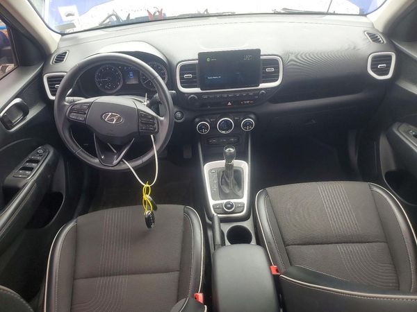 2022 HYUNDAI VENUE SEL & Limited