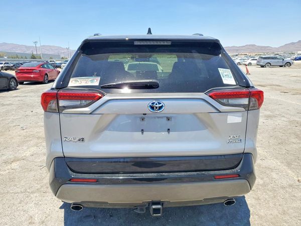 2020 TOYOTA RAV4 XSE HV