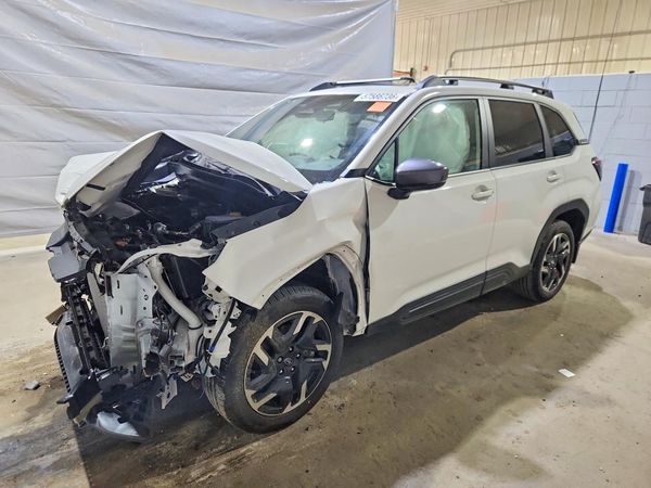 2026 SUBARU FORESTER Limited — Front 3/4