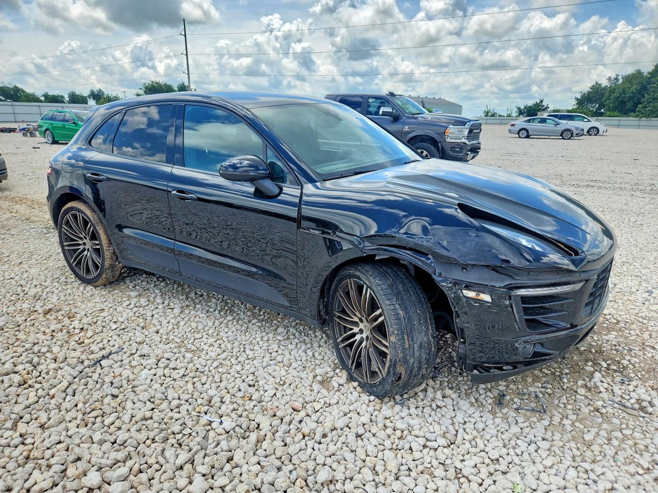 2018 PORSCHE MACAN