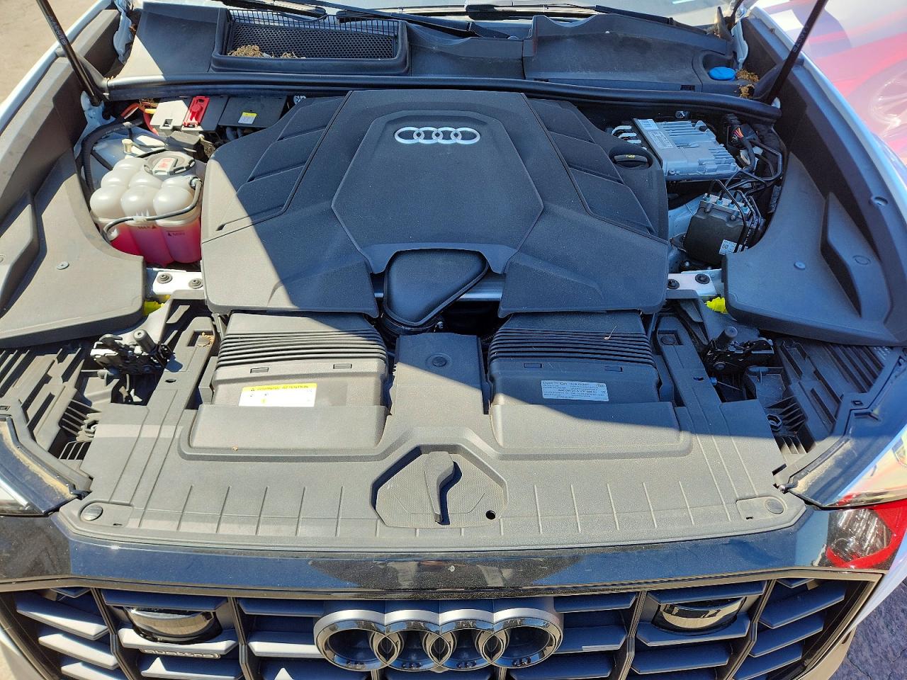 2022 AUDI Q8