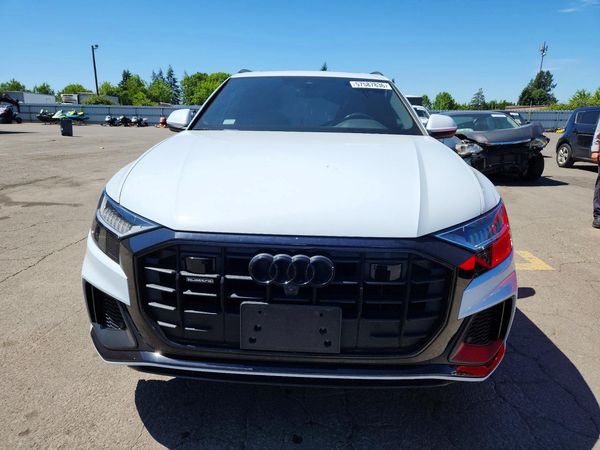 2022 AUDI Q8