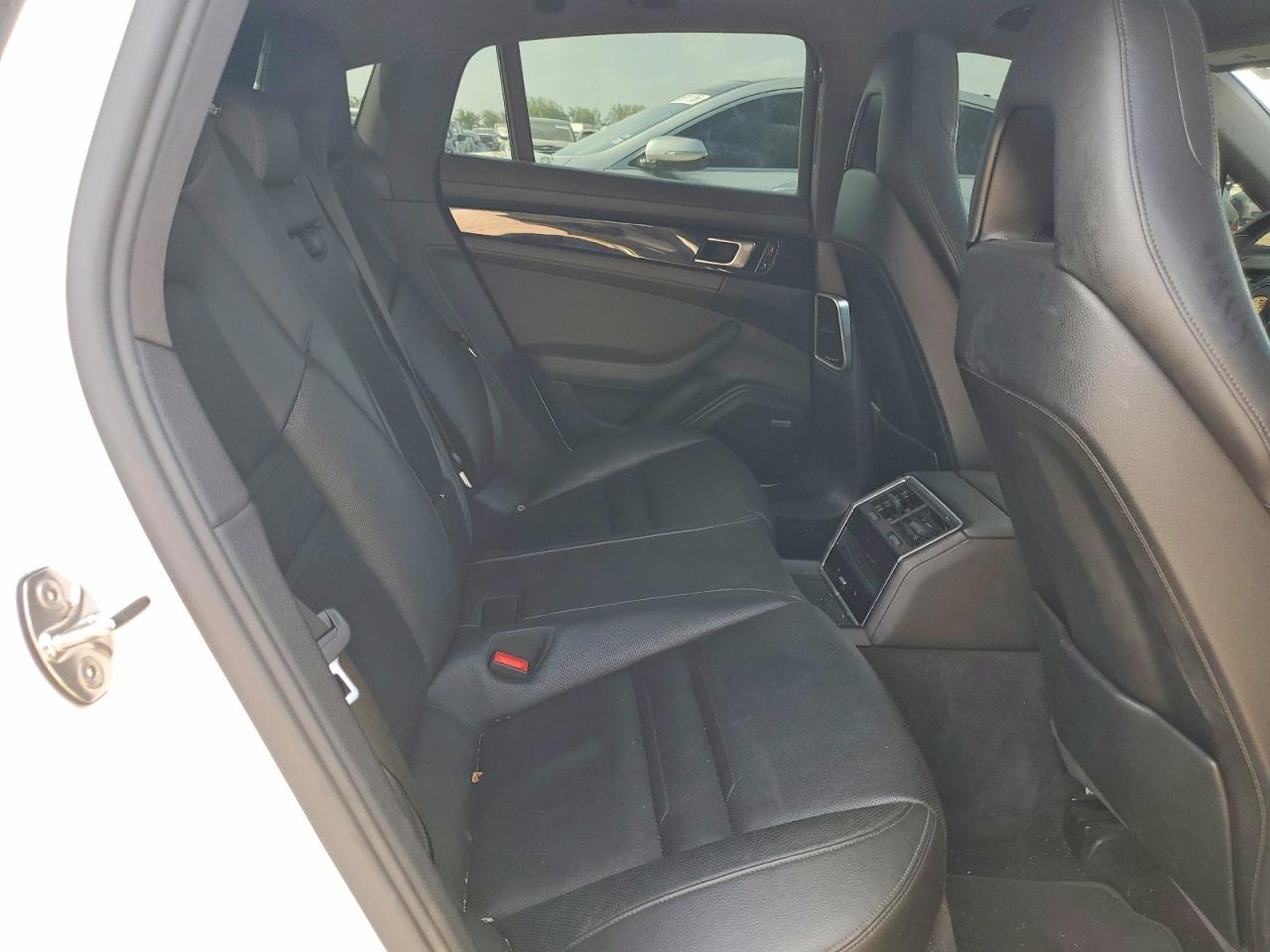 2019 PORSCHE PANAMERA Base / 4