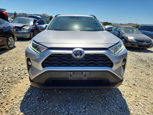 2021 TOYOTA RAV4 XLE HV