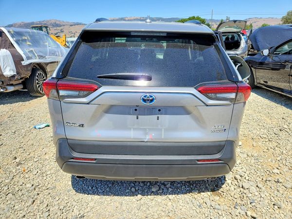 2021 TOYOTA RAV4 XLE HV