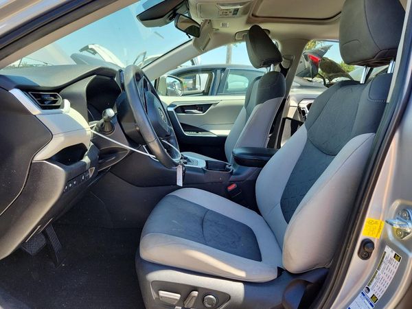 2021 TOYOTA RAV4 XLE HV