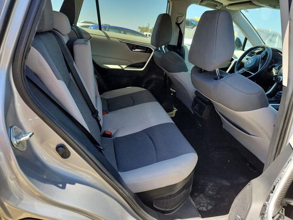 2021 TOYOTA RAV4 XLE HV
