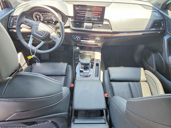 2025 AUDI Q5 E