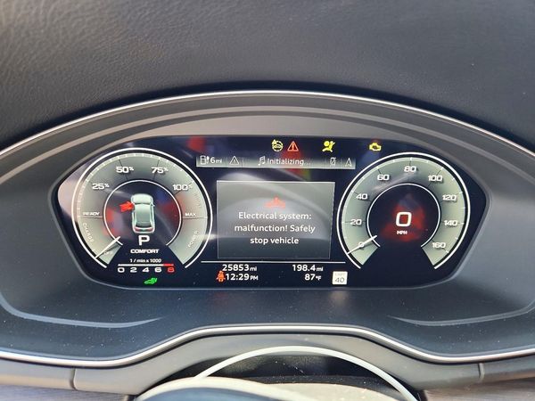 2025 AUDI Q5 E