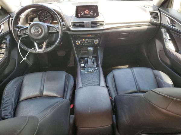 2018 MAZDA 3 Touring