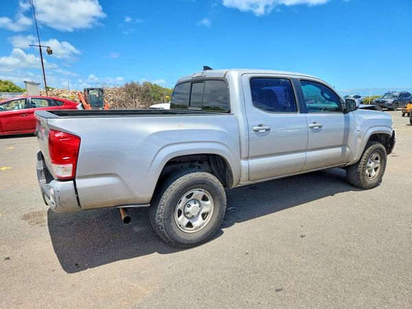 2017 TOYOTA TACOMA SR/SR5