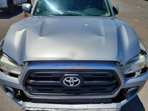 2017 TOYOTA TACOMA SR/SR5