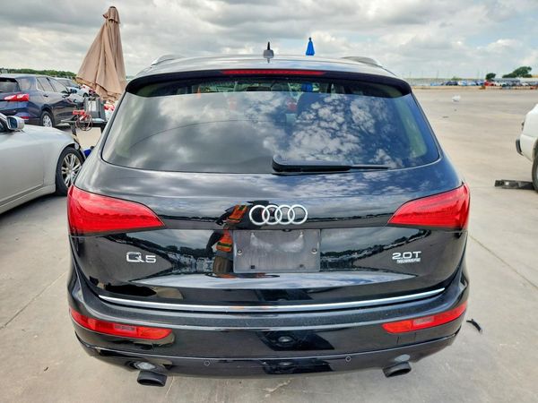 2016 AUDI Q5 quattro Premium Plus — DIRR