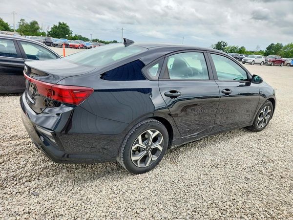 2021 KIA FORTE FE, LXS
