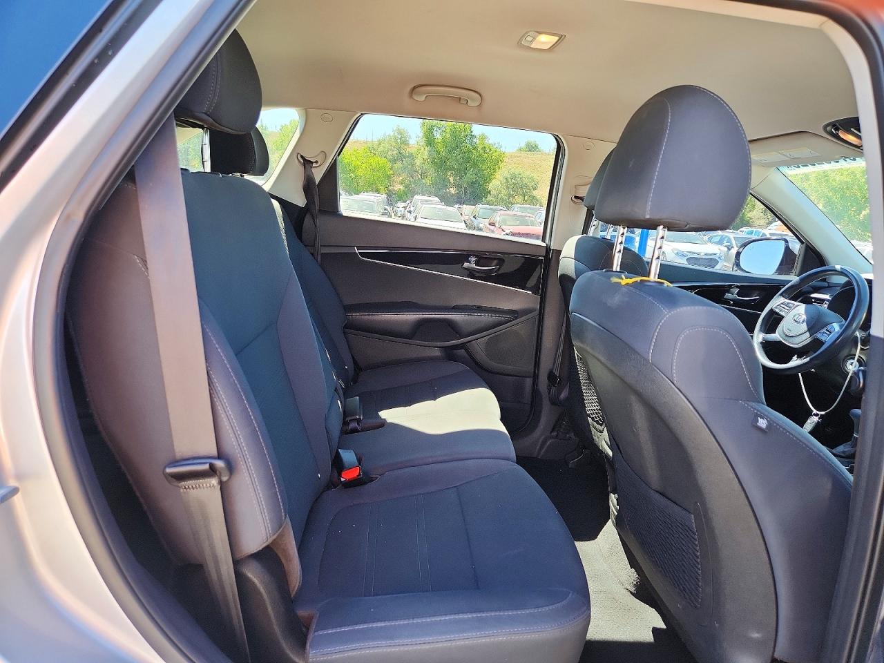 2019 KIA SORENTO L, LX, S