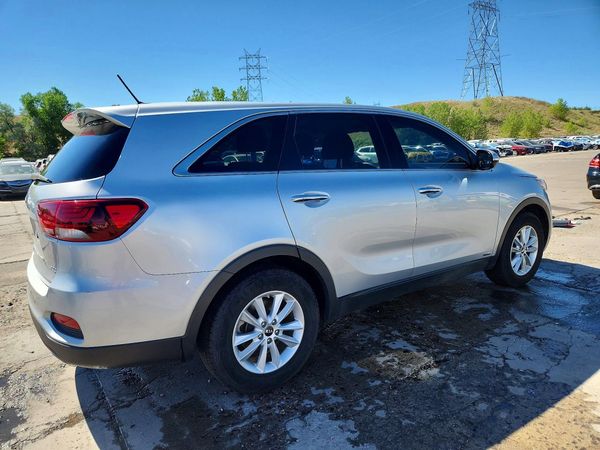 2019 KIA SORENTO L, LX, S