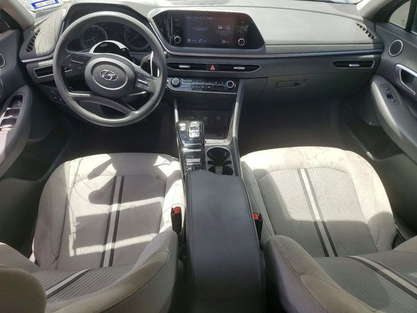 2022 HYUNDAI SONATA SE