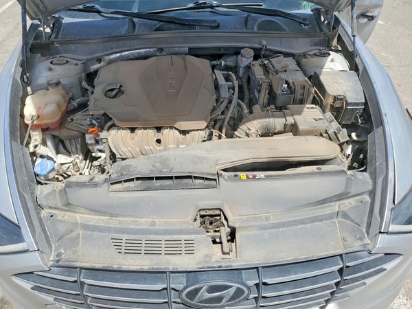 2022 HYUNDAI SONATA SE