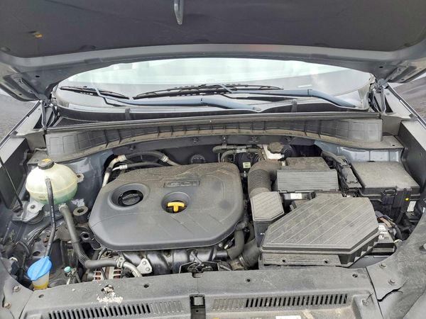 2017 HYUNDAI TUCSON SE (no options)