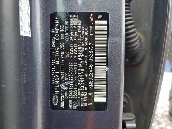 2017 HYUNDAI TUCSON SE (no options)