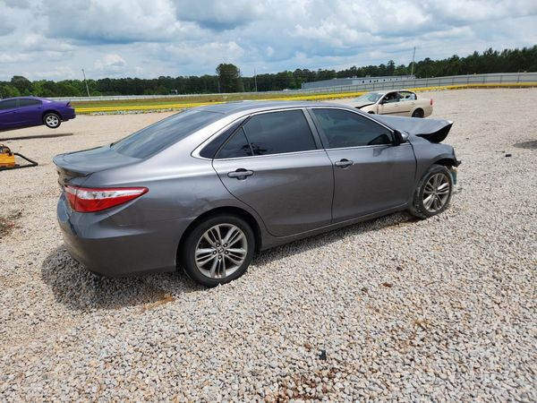2016 TOYOTA CAMRY