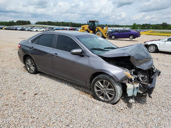2016 TOYOTA CAMRY