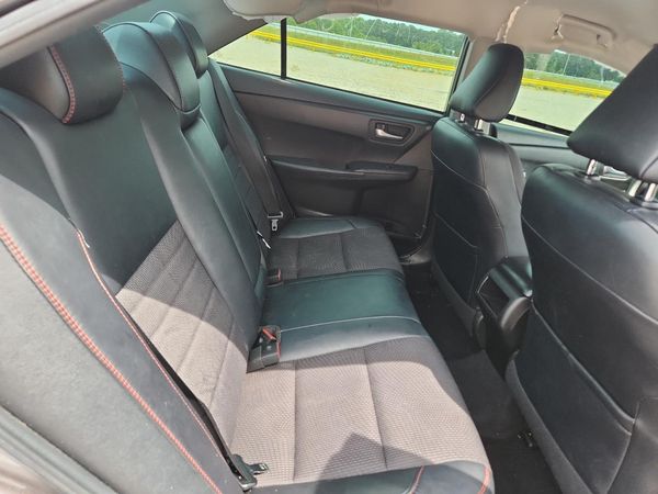 2016 TOYOTA CAMRY