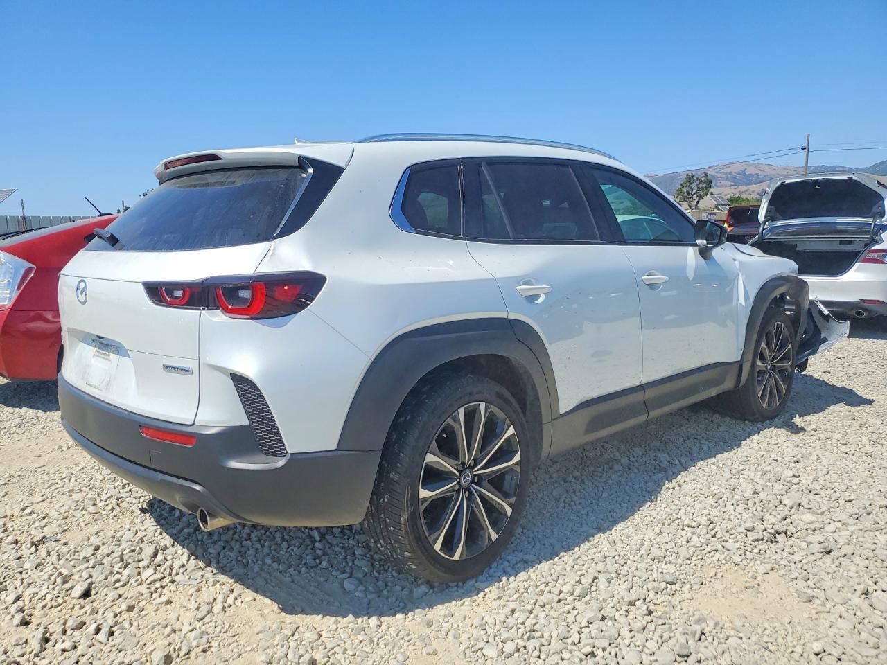 2025 MAZDA CX-50 Premium Plus
