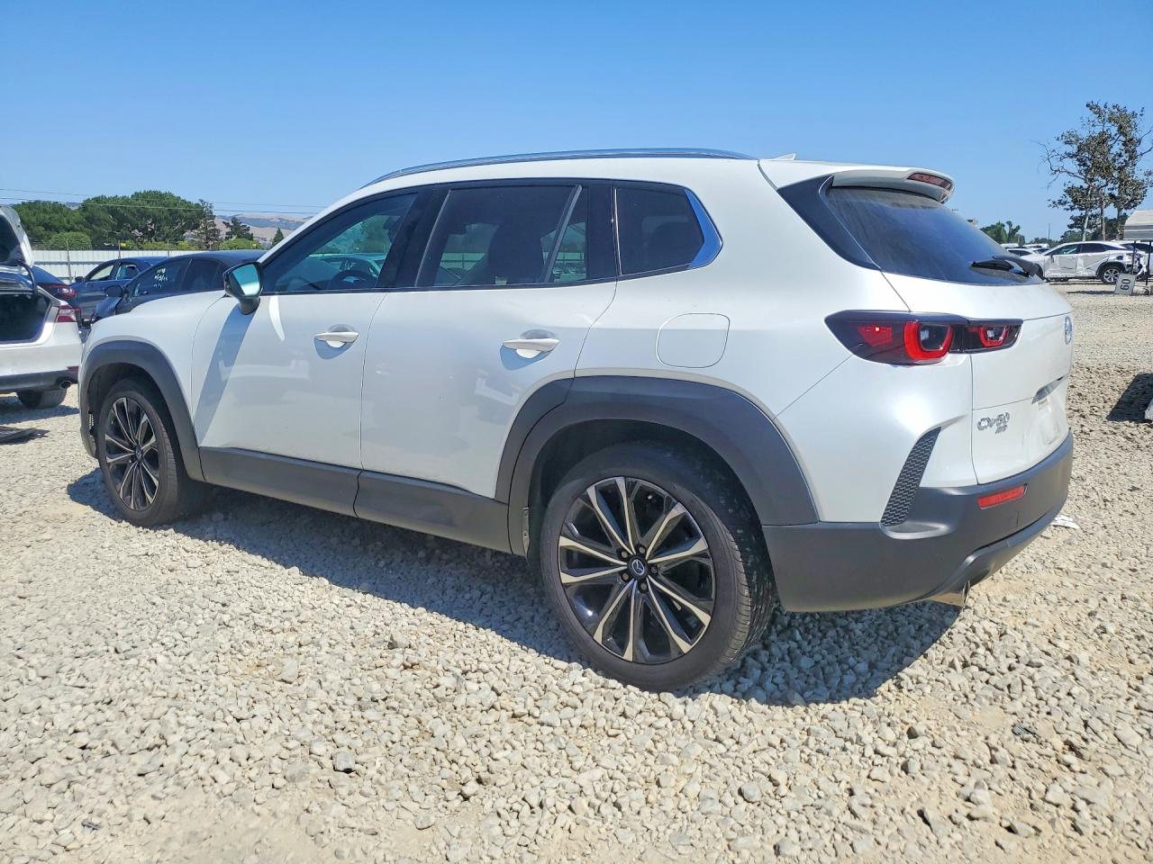 2025 MAZDA CX-50 Premium Plus