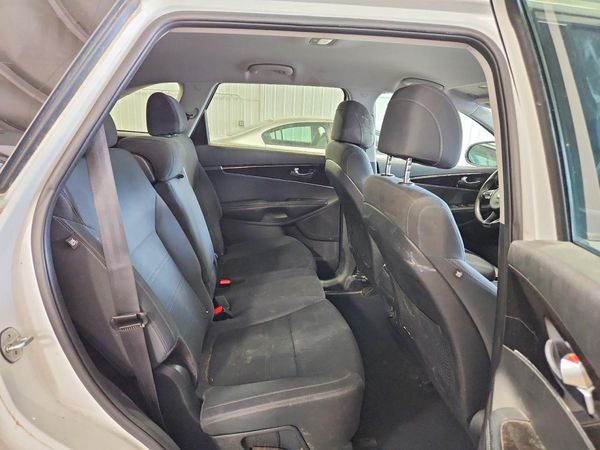 2017 KIA SORENTO