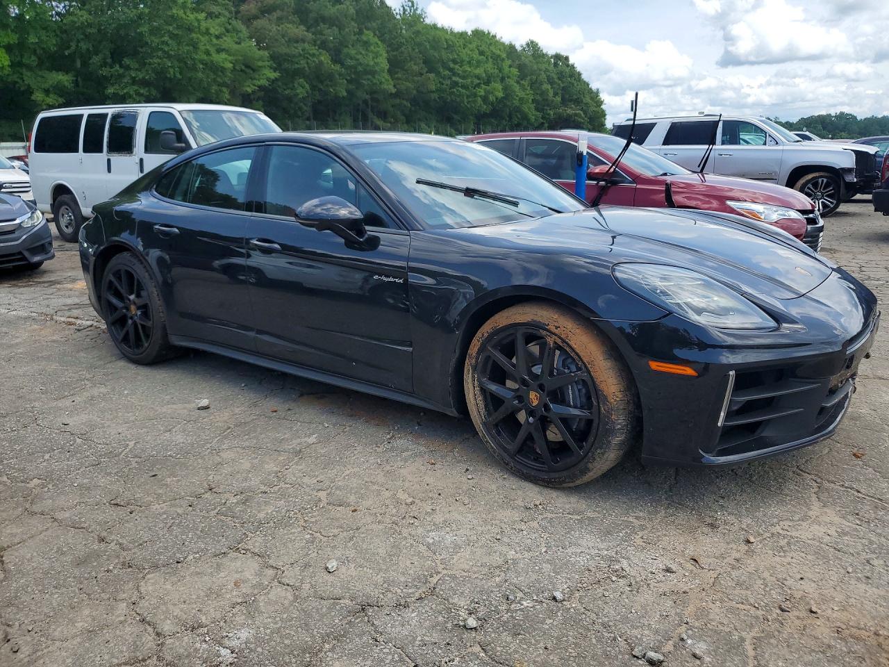 2025 PORSCHE PANAMERA 4 E-Hybrid
