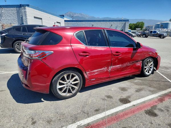 2013 LEXUS CT 200h