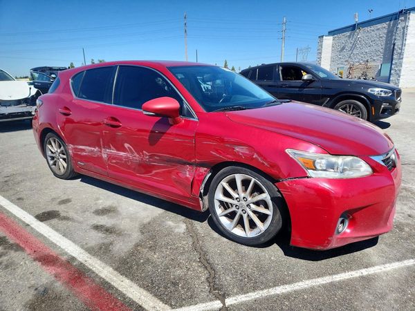 2013 LEXUS CT 200h