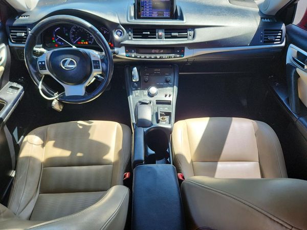 2013 LEXUS CT 200h