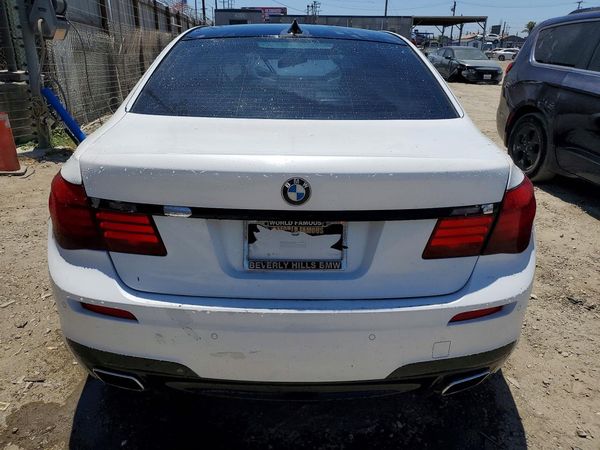 2014 BMW 750