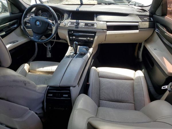 2014 BMW 750