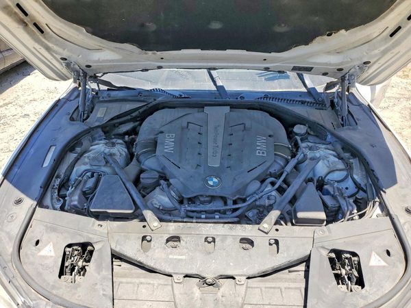 2014 BMW 750