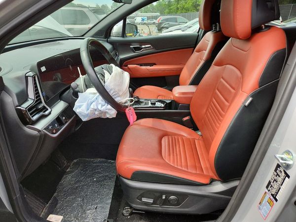 2023 KIA SPORTAGE SX-PRESTIGE or SX-P