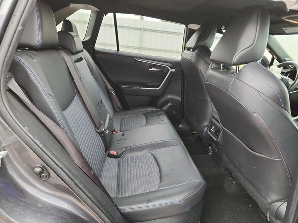 2019 TOYOTA RAV4 XSE HV 4WD
