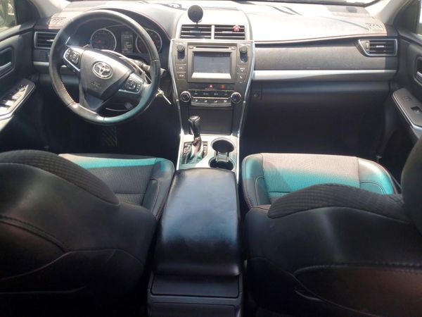 2016 TOYOTA CAMRY