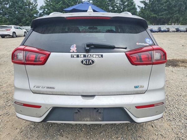 2017 KIA NIRO